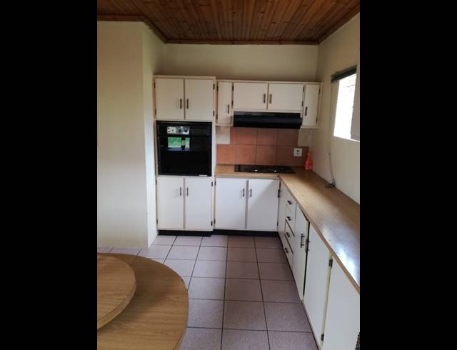 3 BEDROOM FREEHOLD FOR SALE IN HOWICK CENTRAL